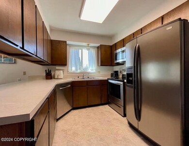 2230 E 52nd Ave unit 2, Anchorage, AK 99507 - photo 3