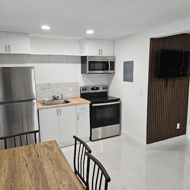 206 NE 13th St unit A, Fort Lauderdale, FL 33304 - photo 3