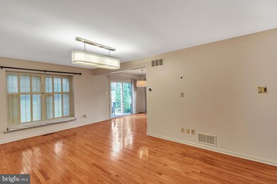 48 Stonehurst Ct unit I, Chesterbrook, PA 19087 - photo 4