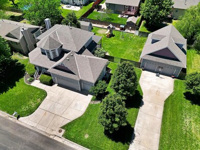 Oversized Lot with all you need!