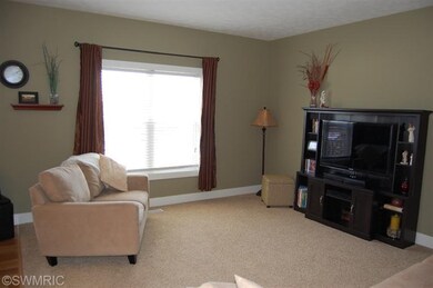 856 Soren Ct SE unit 19, Lowell, MI 49331 - photo 5