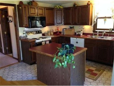 18 W Meadow Estates Dr, West Townsend, MA 01474 - photo 5