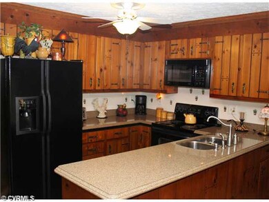 Kitchen - Make sure you view the virtual tour and 
