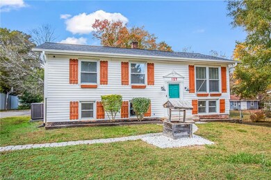 127 Glenn Ave, King, NC 27021 - photo 3