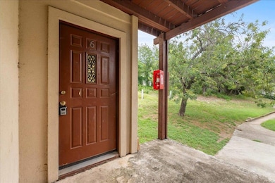 908 N Lbj Dr unit 6, San Marcos, TX 78666 - photo 2