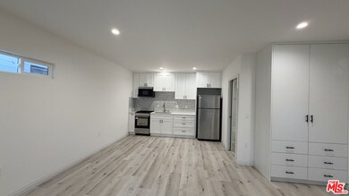 7345 Tyrone Ave, Los Angeles, CA 91405 - photo 5