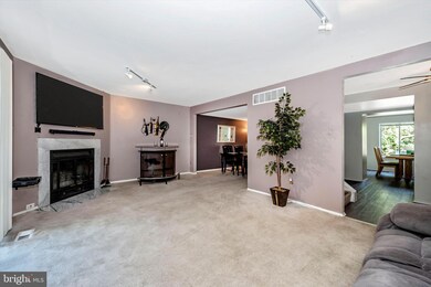 10629 High Beam Ct, Columbia, MD 21044 - photo 5