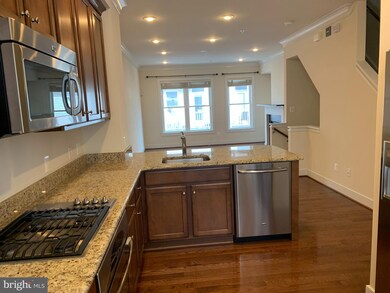 533 Regent Place NE, Washington, DC 20017 - photo 4