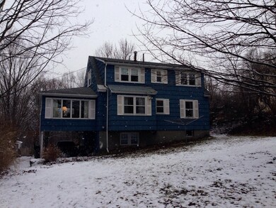 48 Essex St, Pittsfield, MA 01201 - photo 3