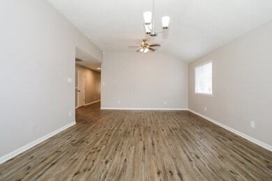 2442 Fox River Ln, Spring, TX 77386 - photo 4