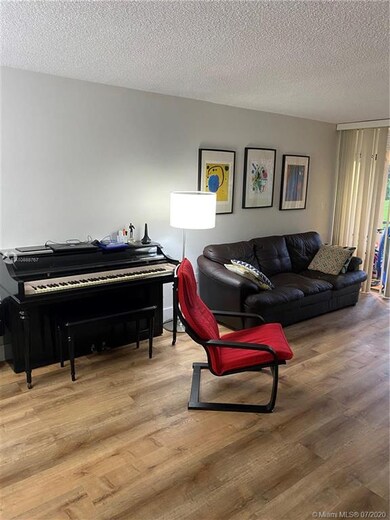 1701 NE 191st St unit A105, Miami, FL 33179 - photo 3