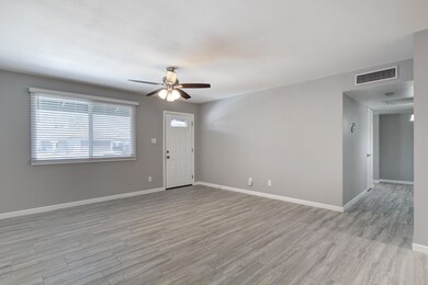 5919 S Jentilly Ln-10