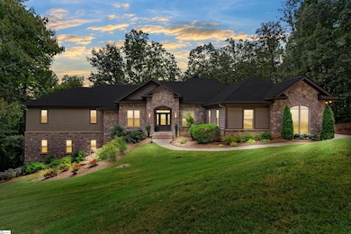 15 Falling Leaf Dr, Travelers Rest, SC 29690 - photo 2