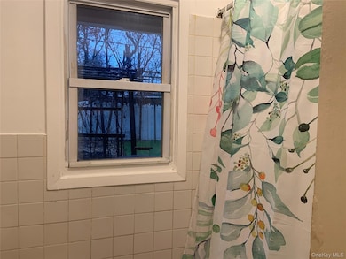 761 Donlon Ave, West Hempstead, NY 11552 - photo 7