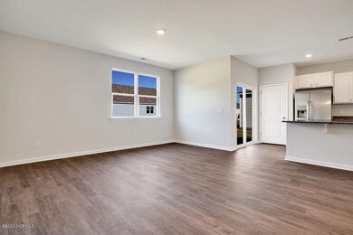 9606LargeOakCourt-05