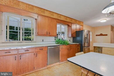 71 Southdown Rd, Edgewater, MD 21037 - photo 3