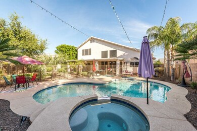 Relaxing Pool and Spa