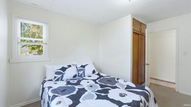 213 E Maple Grove St, Syracuse, IN 46567 - photo 7