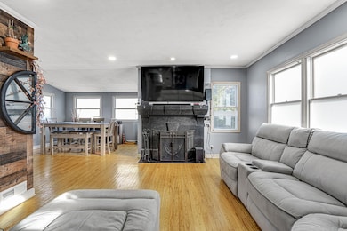 4212 Pinecrest Rd, Rockford, IL 61107 - photo 7