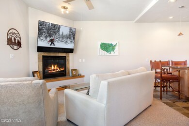 Riverwalk Garnet 405 MLS-6