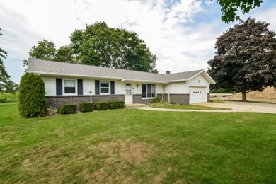 003-Front_View-3137122-small
