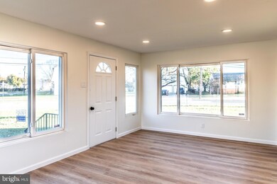 175 Marshall Ave, Gibbstown, NJ 08027 - photo 3