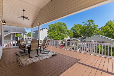 Deck with ceiling fan