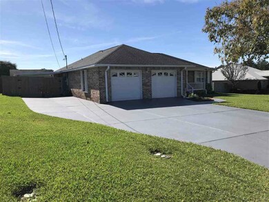 2411 Ursula Ln, Pensacola, FL 32526 - photo 2