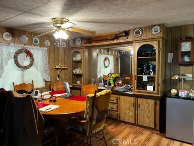 16469 Wimbleton Dr, Victorville, CA 92395 - photo 4