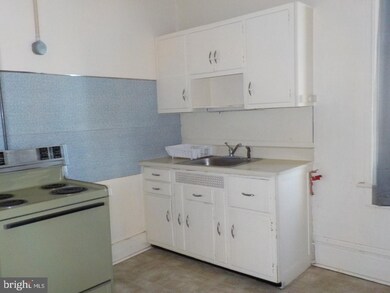 223 Second St N unit 6, Chambersburg, PA 17201 - photo 4