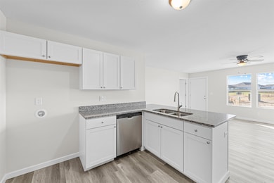 3016 Fountain Dr, Salina, KS 67401 - photo 7