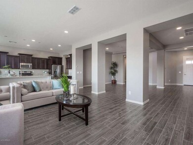 004_Modern Open-concept