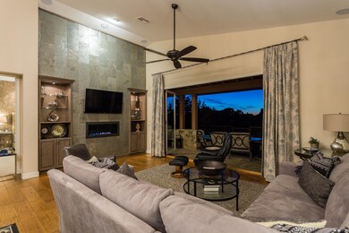003_Living Room