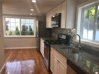 33 Euclid Ave, Warwick, RI 02889 - photo 4