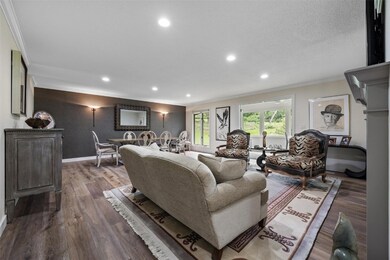 1526 Matterhorn Dr NE, Cedar Rapids, IA 52402 - photo 5