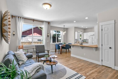 20578 Basket Flower Place, Bend, OR 97702 - photo 5