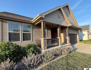 2308 Alexandra Rd, Papillion, NE 68133 - photo 2