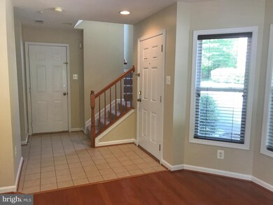 10201 Rutland Round Rd, Columbia, MD 21044 - photo 4