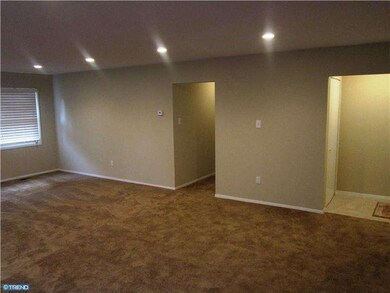 12 Cypress Ln, Willingboro, NJ 08046 - photo 5