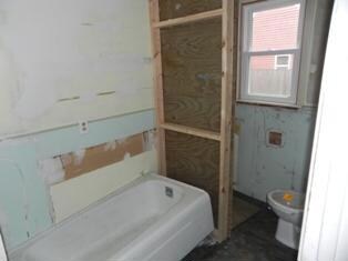 Bath main floor