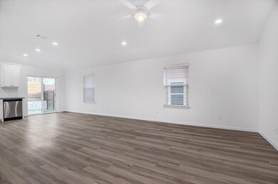 509 Saucer Dr, Sherman, TX 75092 - photo 2