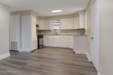 706 7th street-5