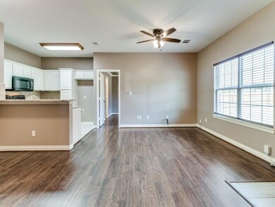 611 E McGee St, Sherman, TX 75090 - photo 2