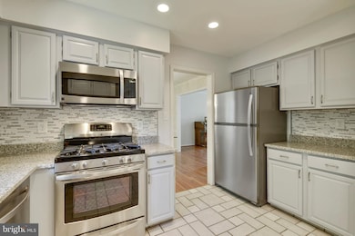 2047 Wooded Way, Vienna, VA 22182 - photo 7