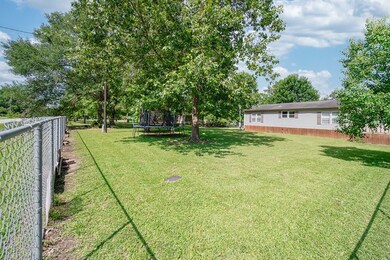 590 R-440, Dayton, TX 77535 - photo 2