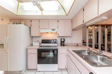 3275 Lori Ln unit 4505, New Port Richey, FL 34655 - photo 7