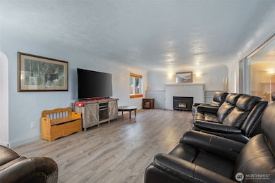 125 W Poplar St, Shelton, WA 98584 - photo 7