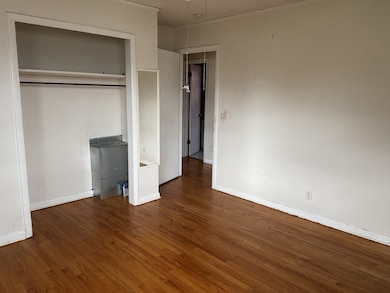 902 Mcarthur St, Manchester, TN 37355 - photo 7