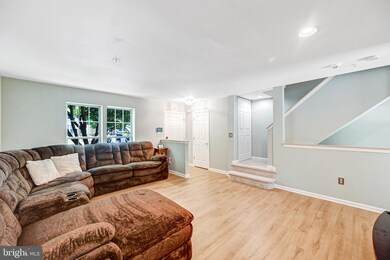 9806 Sherwood Farm Rd, Owings Mills, MD 21117 - photo 5