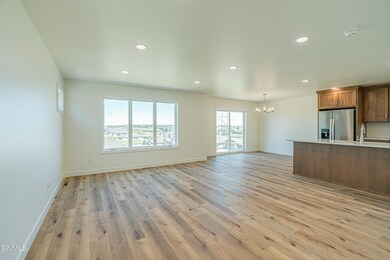 3230-3232EstatePl_0001